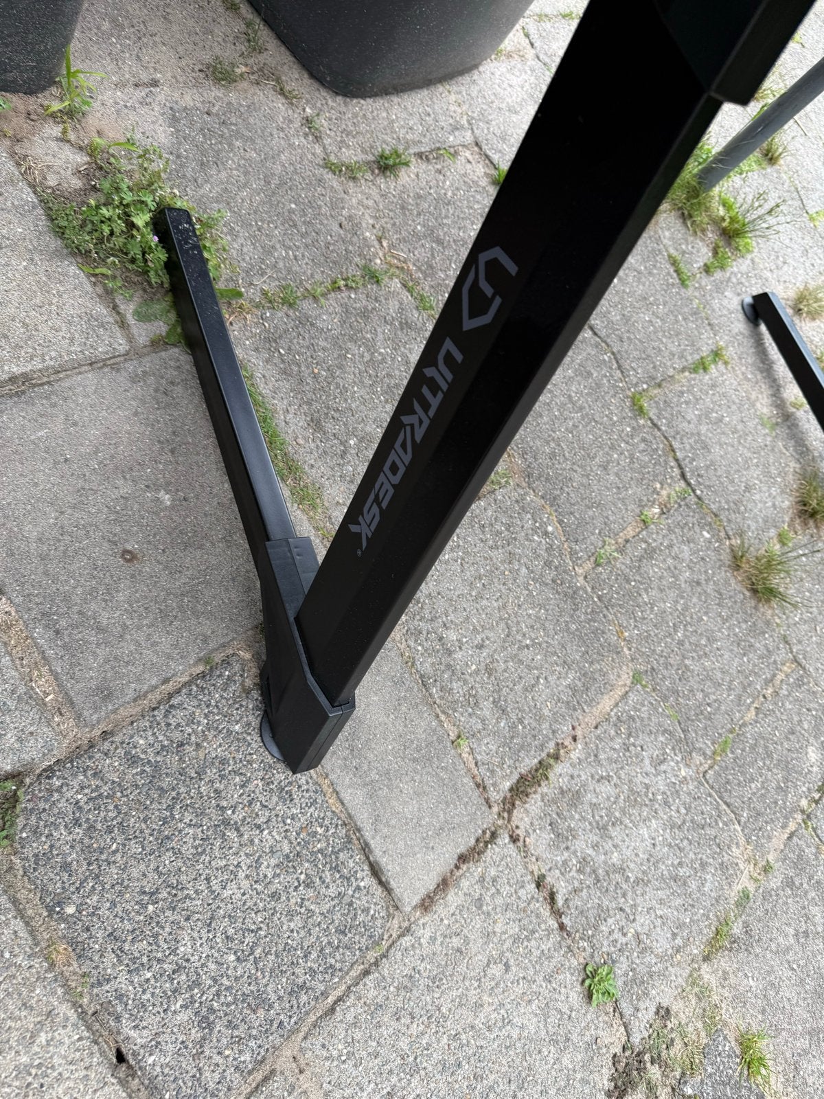Ultradesk gaming bureau - Zwart, Ophalen, Gebruikt, 100 tot 150 cm, Tot twee personen