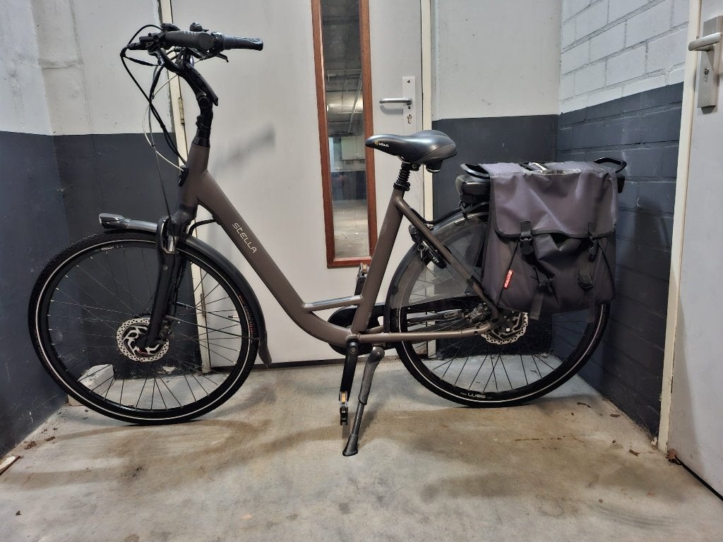 Elektrische fiets, 2 jaar oud, Zo goed als nieuw, 51 tot 55 cm, 50 km per accu of meer, Ophalen