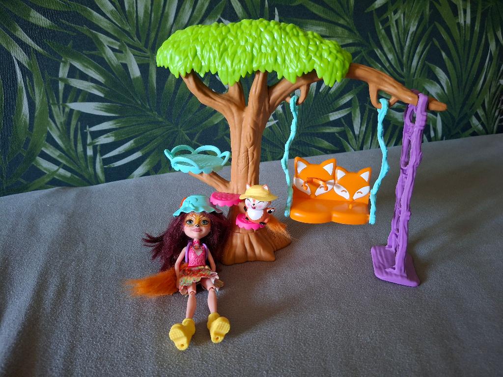 Enchantimals Felicity Fox en Flick met boomschommel, Ophalen of Verzenden, Gebruikt, Overige typen