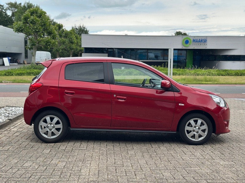 Mitsubishi SPACE STAR 1.2 Intense Automaat Perfect Onderhoud, Auto's, Mitsubishi, Euro 5, Gebruikt, Origineel Nederlands, 100 kg