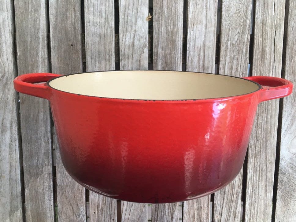 Le Creuset braadpan 24 cm alleen de pan, geen deksel!, Gebruikt, Le Creuset, Ophalen of Verzenden, Met handvatten