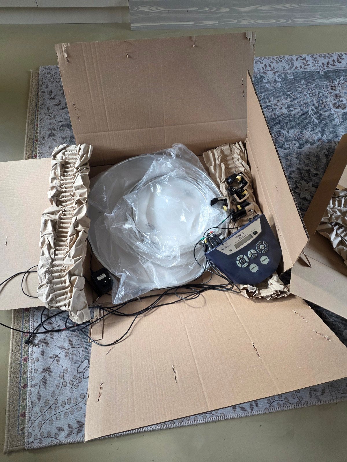 Roland TD-6 V-Drums module met hybride vellen en versterkers, Ophalen of Verzenden