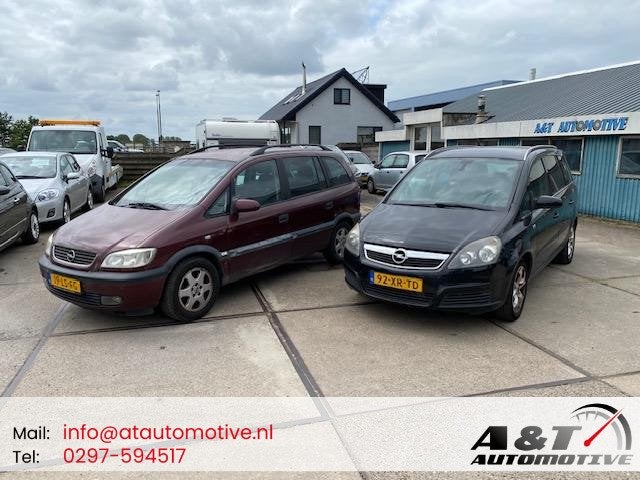 Opel Zafira 2.2 Cosmo 2007 En Zafira uit 2003 samen €1250,, Auto's, Voorwielaandrijving, Stof, Gebruikt, Zwart