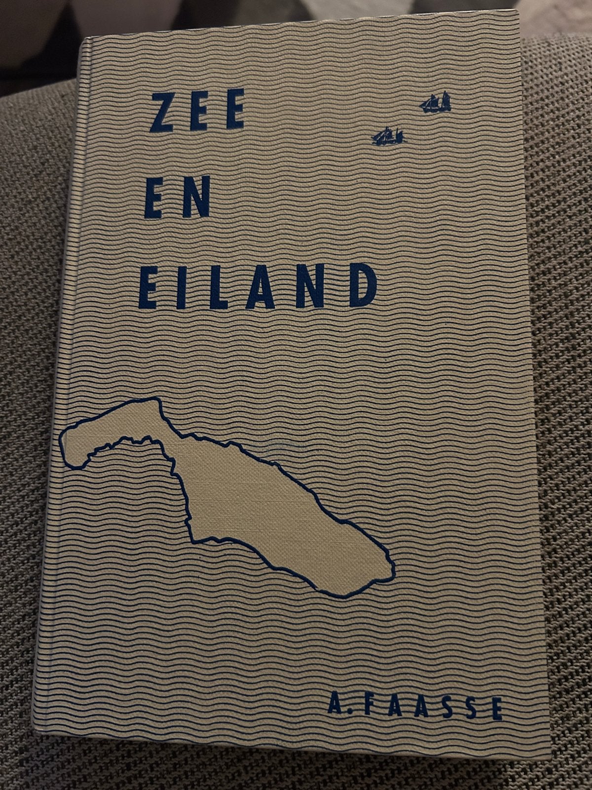Boek Zee en Eiland - Arjanus Faasse, Ophalen of Verzenden, 20e eeuw of later, Gelezen