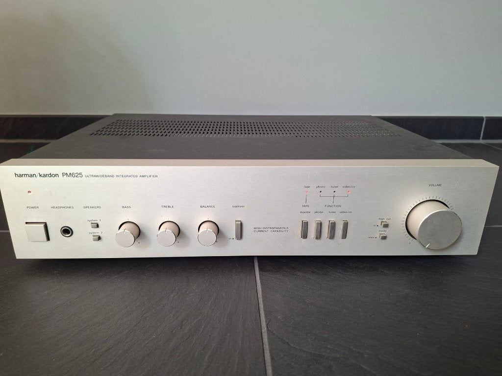 Harman Kardon PM625 Ultrawideband Geïntegreerde Versterker, Overige merken, Gebruikt, Ophalen of Verzenden, Minder dan 60 watt