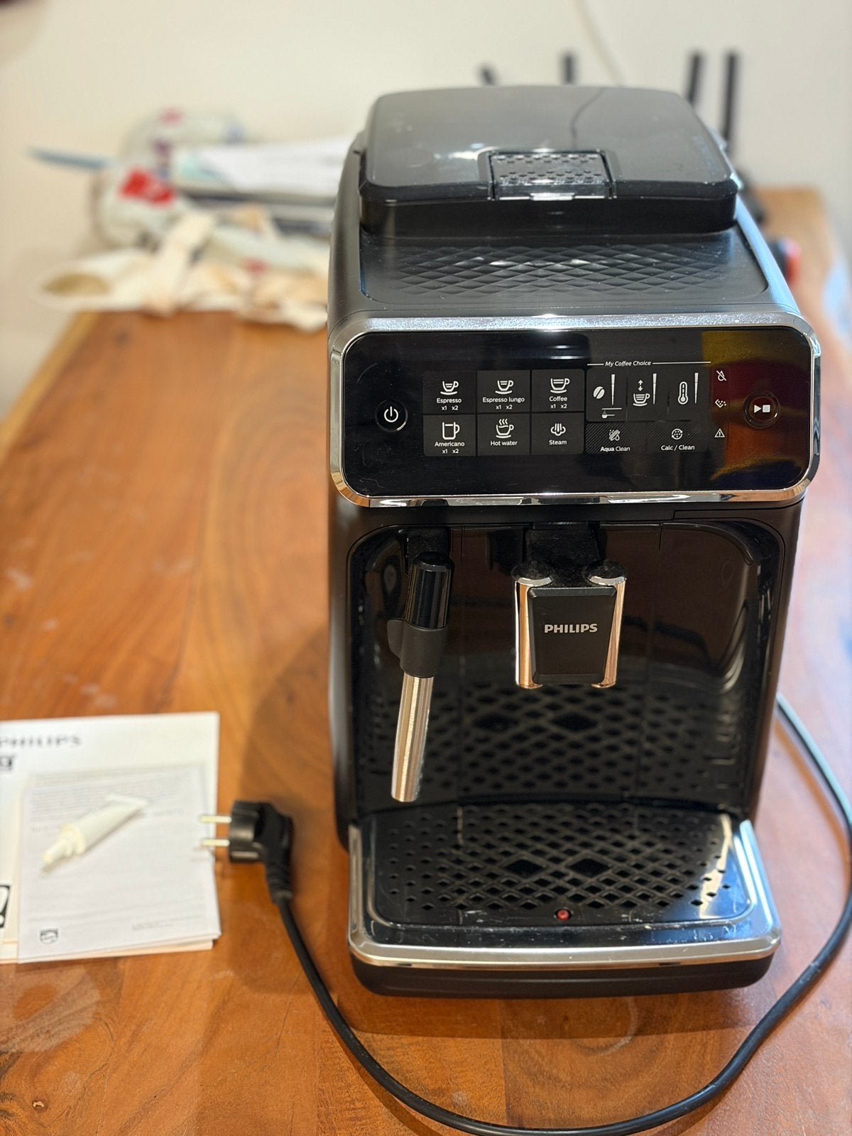 Philips Series 3200 volautomatische koffiemachine, Koffiemachine, Zo goed als nieuw, 4 tot 10 kopjes, Gemalen koffie