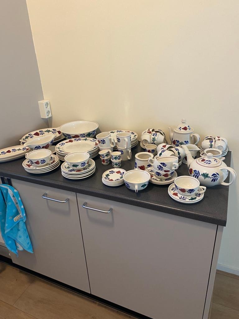 Brabantsbont servies, Ophalen