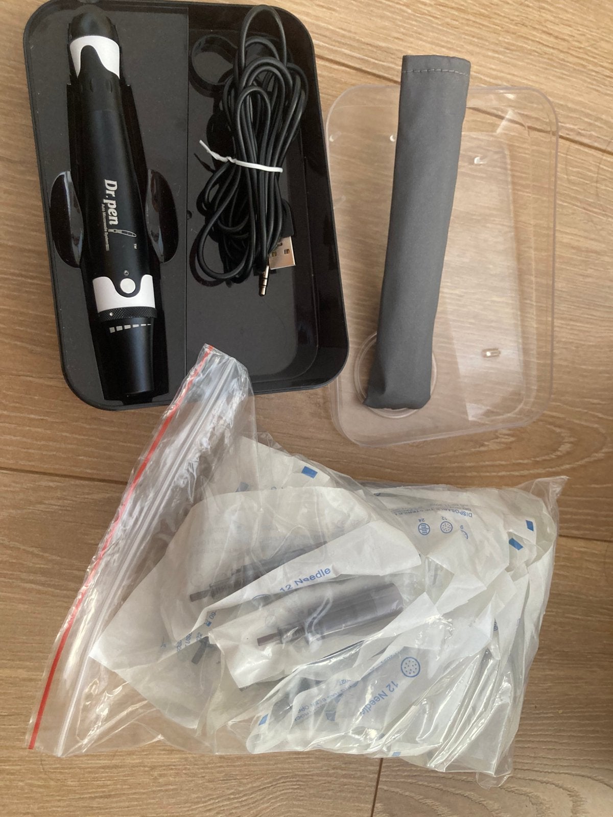 Dr. Pen microneedling apparaat – inclusief 47 cartridges, Ophalen of Verzenden, Zo goed als nieuw, Overige typen