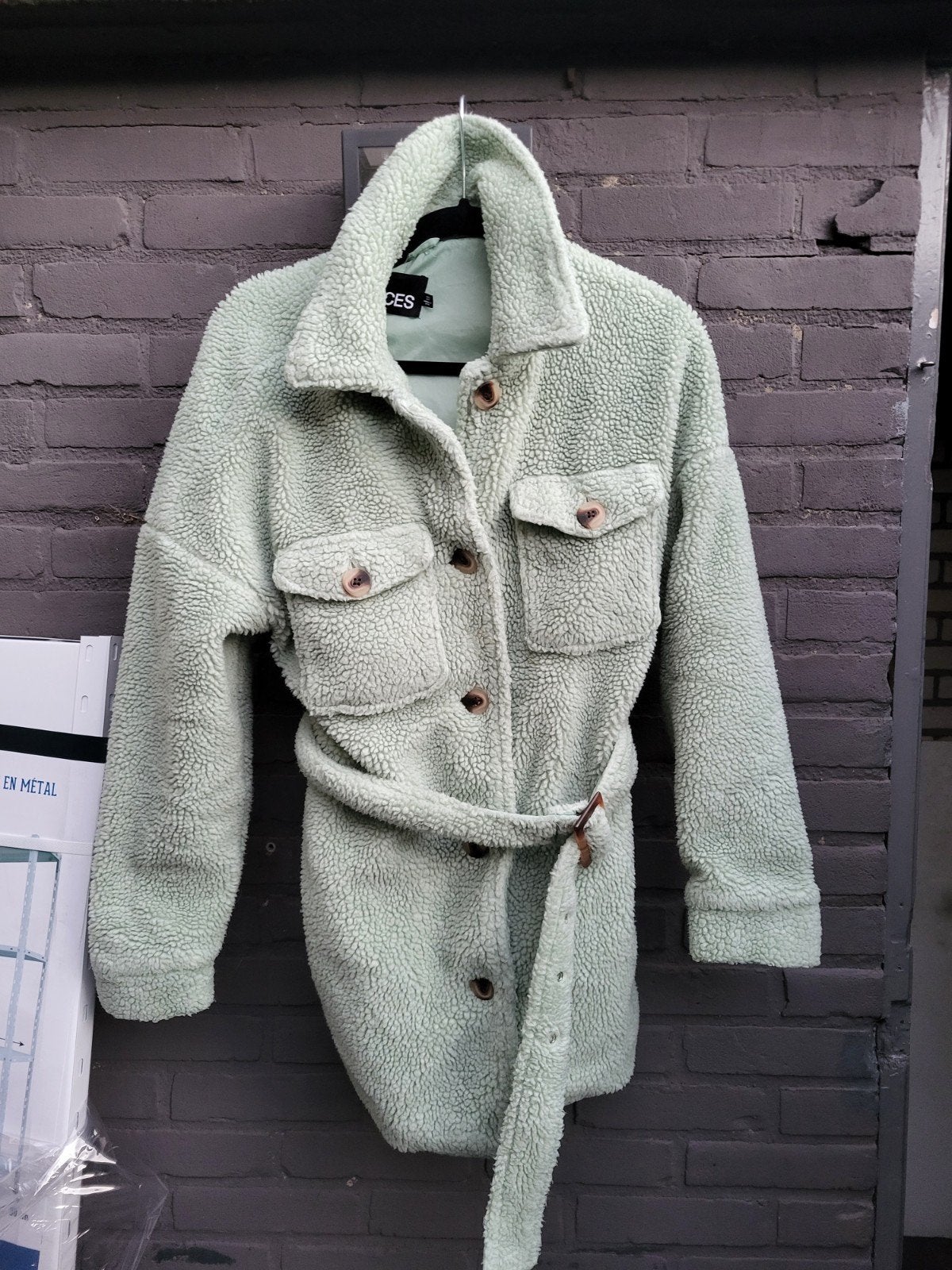 Turquoise teddy jas van Pieces, maat S, Overige kleuren, Ophalen of Verzenden, Maat 36 (S), Gedragen