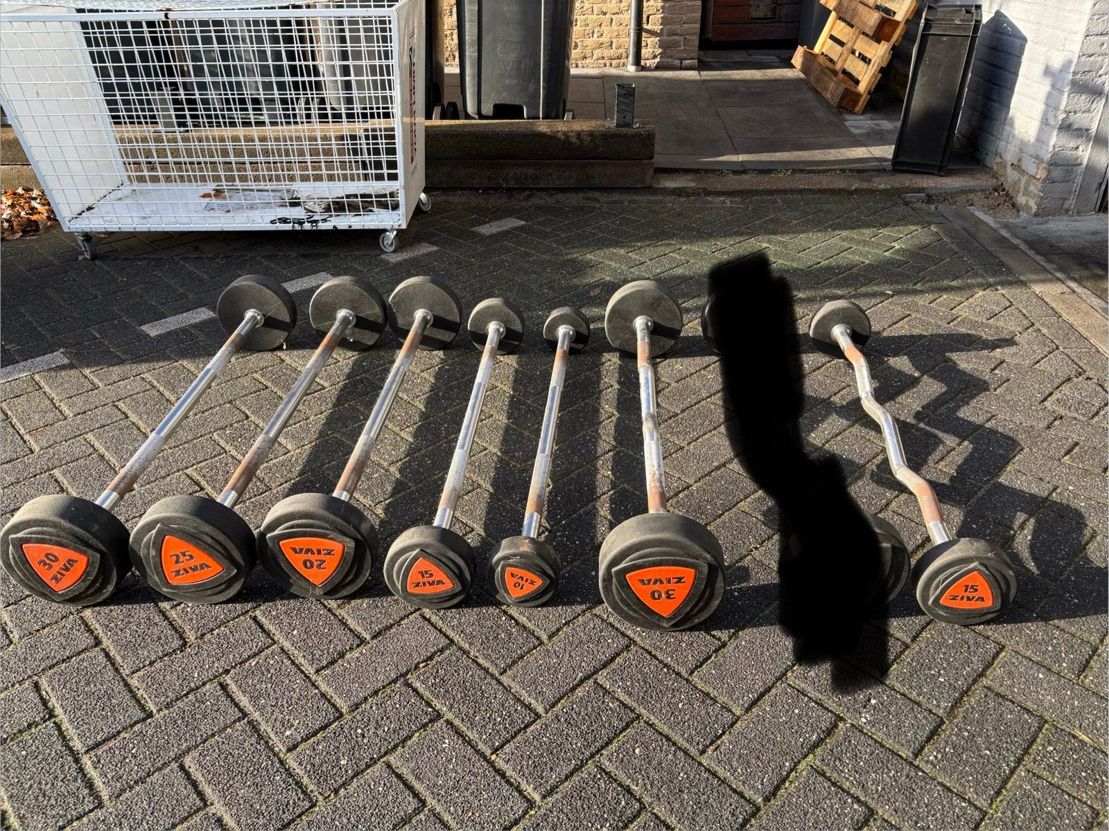 Ziva vaste halter stang recht 10-30 en sbar 15 en 30 kg, Sport en Fitness, Ophalen, Gebruikt, Ziva, Ez bar 15 en 30 kg