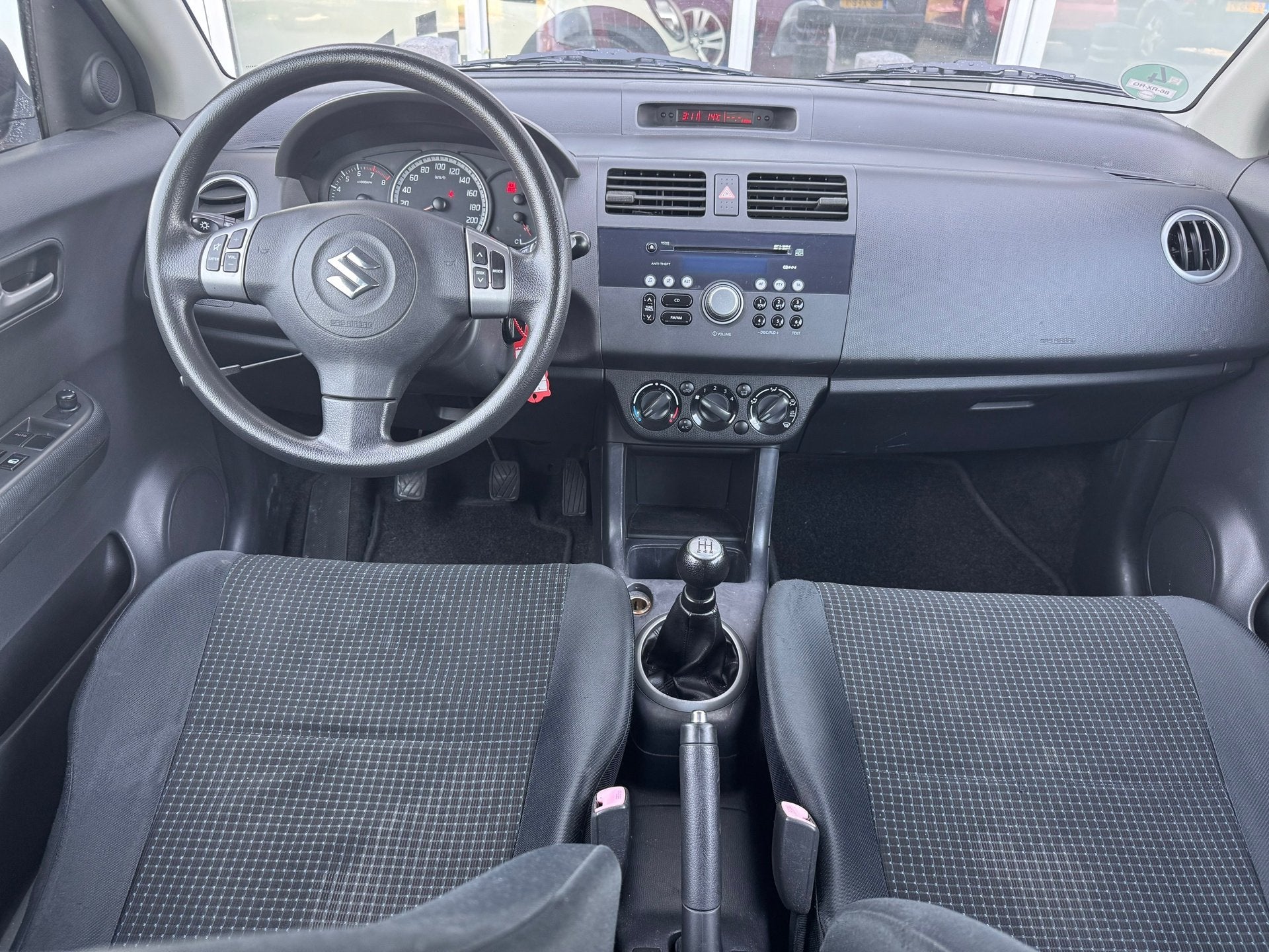 Suzuki Swift 1.3 Exclusive | Airco | LM Velgen | Elek Ramen, Auto's, Gebruikt, 31 €/maand, 400 kg, Swift