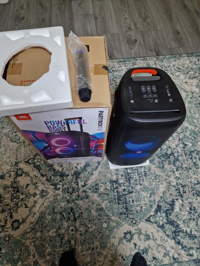 JBL Partybox 310 - Krachtige draagbare Bluetooth speaker, JBL, Overige typen, Ophalen of Verzenden, Zo goed als nieuw