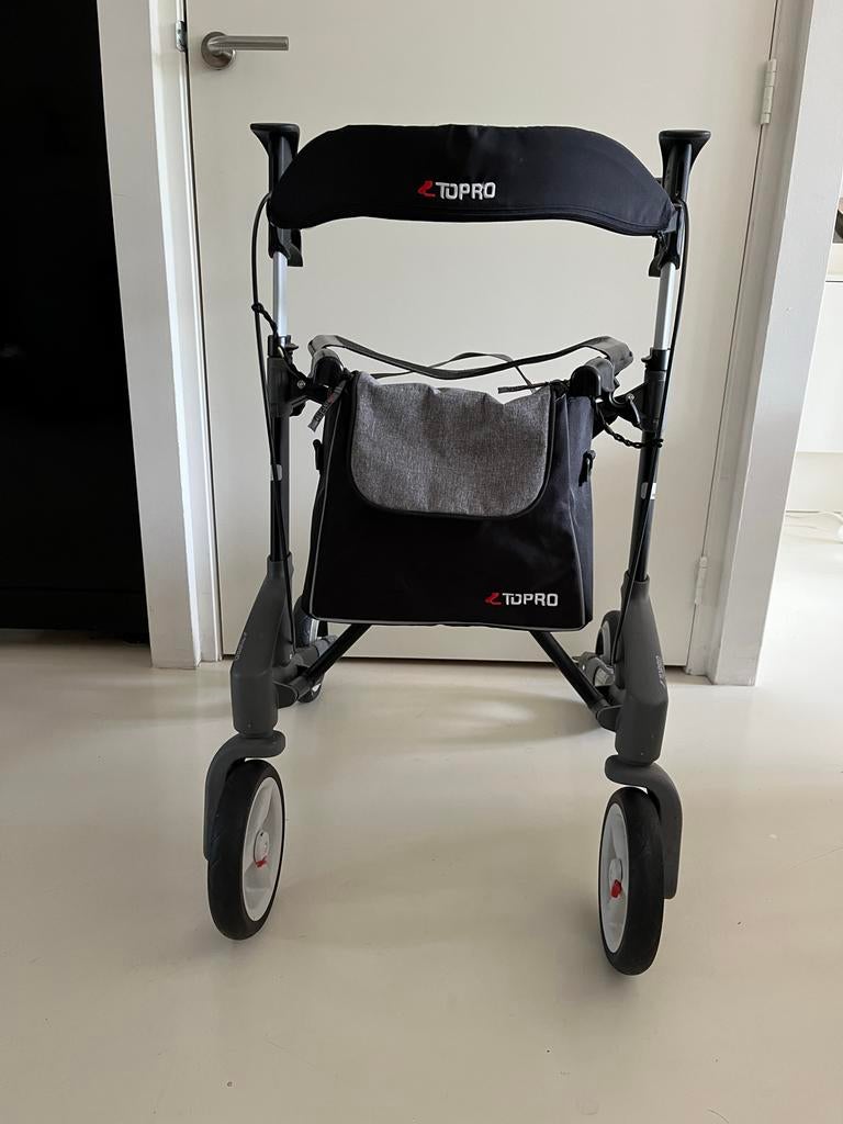 Topro Troja 5G rollator maat: m, Diversen, Rollators, Zo goed als nieuw, Lichtgewicht, Opvouwbaar, Ophalen