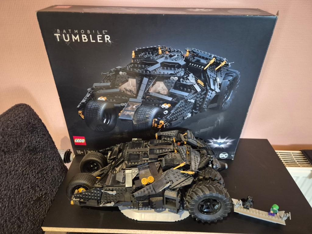 LEGO Batman 76240 Batmobile Tumbler – Compleet met doos & ha, Kinderen en Baby's, Speelgoed | Duplo en Lego, Ophalen of Verzenden