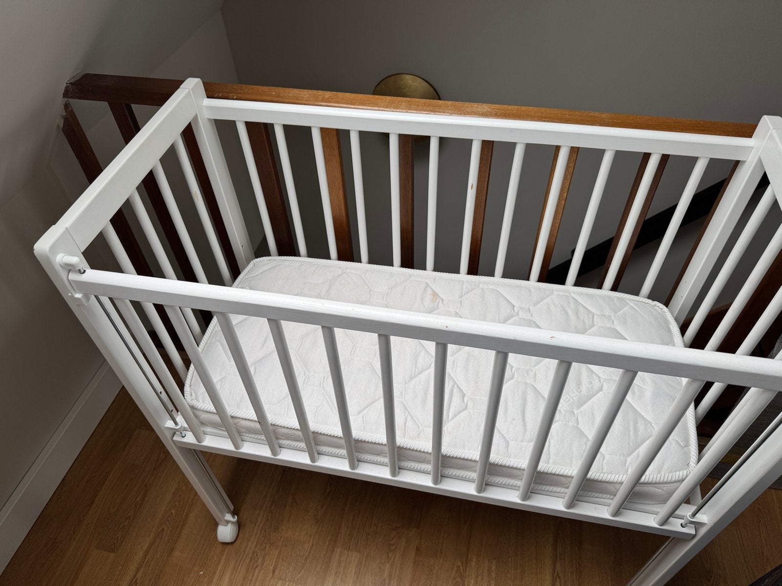 Petit Amelie Cosleeper op wieltjes, inclusief matrasje, Kinderen en Baby's, Ophalen, Gebruikt, Minder dan 140 cm, Matras