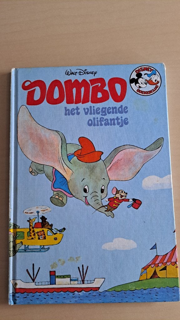 Dombo het Vliegende Olifantje - Disney Boekenclub, Boeken, Ophalen of Verzenden, Zo goed als nieuw, Sprookjes