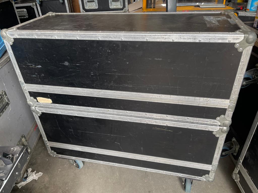 2Sets STACK FLIGHTCASES 104x38cm 12+26cm Hoog onder+Wheels, Ophalen, Gebruikt, Overige instrumenten, Flightcase
