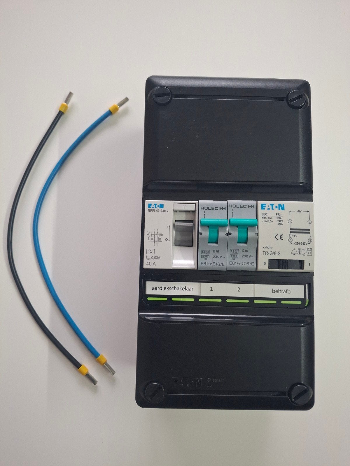 Eaton Holec uitbreidingskast groepenkast meterkast.
-1, Doe-het-zelf en Verbouw, Elektra en Kabels, Ophalen, Zo goed als nieuw