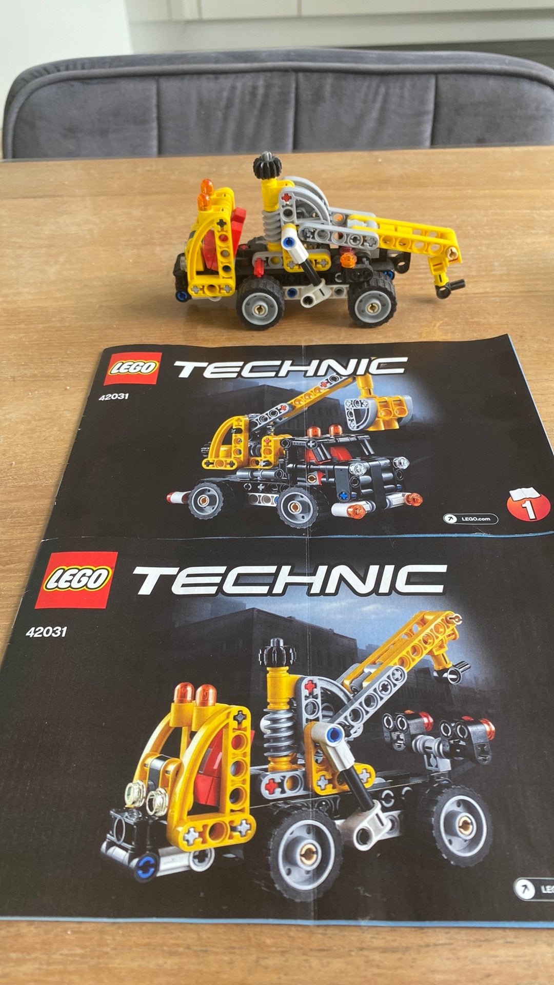 Lego Technic 42031 Hoogwerker met instructies, Lego, Ophalen of Verzenden, Zo goed als nieuw, Complete set
