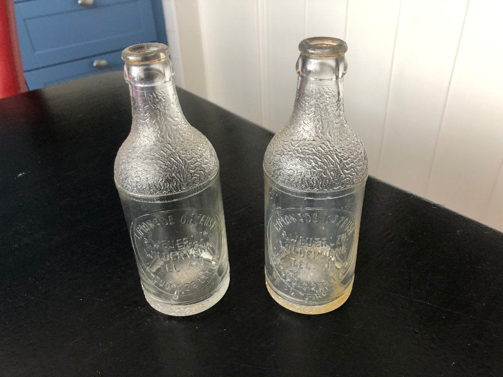 2 oude limonadeflesjes, Ophalen of Verzenden