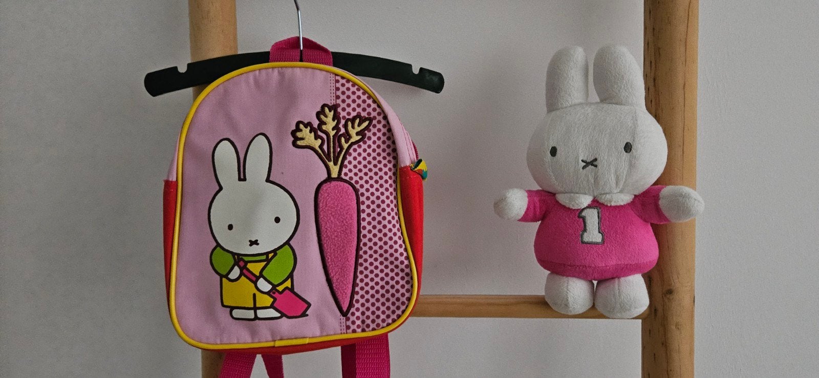 Nijntje rugtas (nieuw) en Nijntje knuffel (gebruikt), Nieuw, Nijntje, Ophalen of Verzenden, Roze