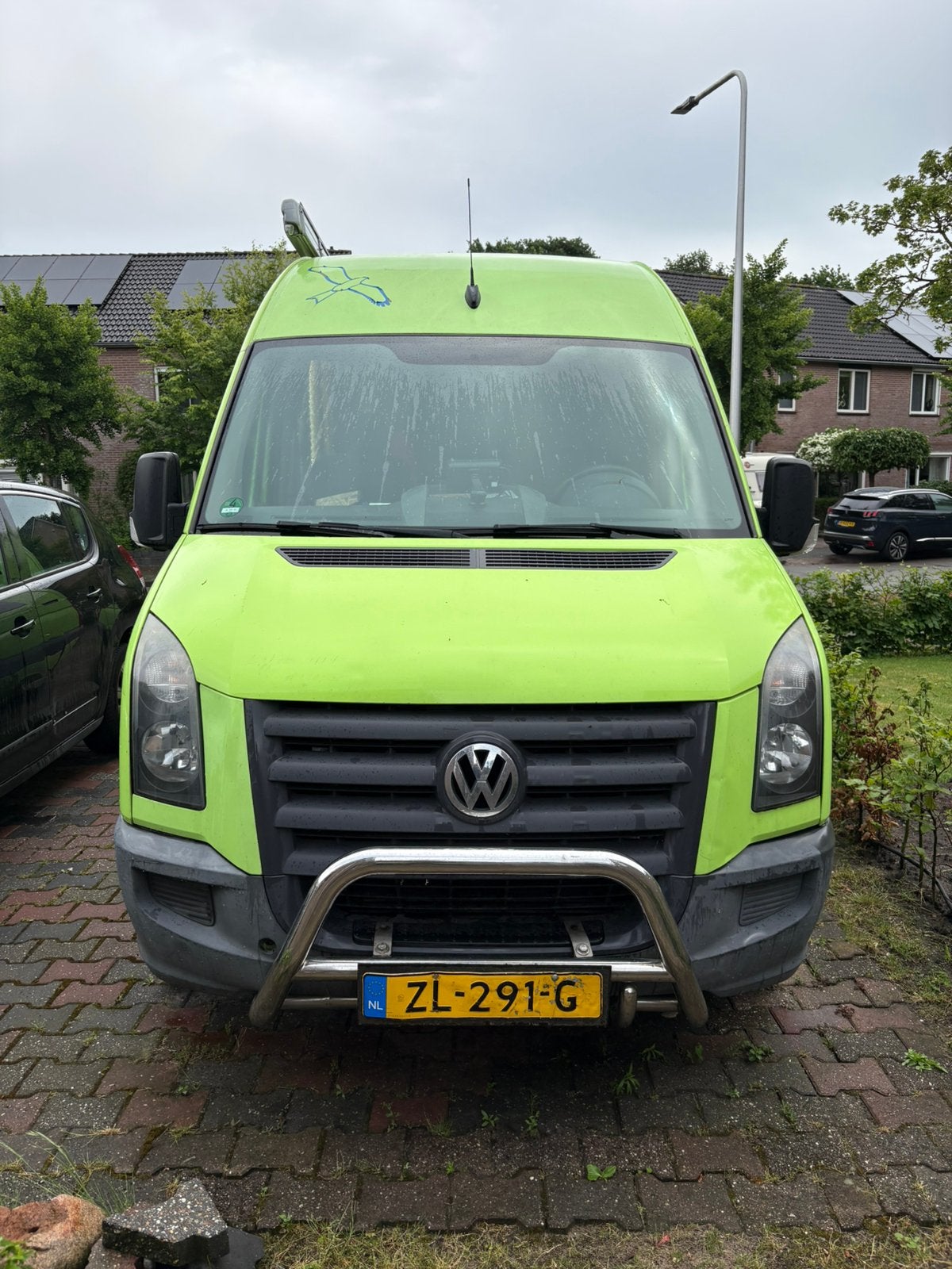 VW Crafter Buscamper - 4 zitplaatsen, 3 slaapplaatsen, Caravans en Kamperen, Campers, Chemisch toilet, Buscamper of Camperbus