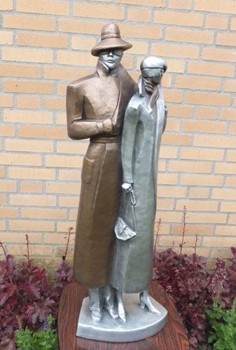 Sculptuur van Fisher "Dressed to Kill", Antiek en Kunst, Kunst | Beelden en Houtsnijwerken, Ophalen, Groep mensen, Composieten