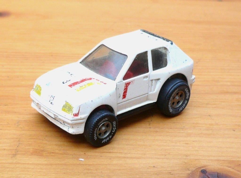 Darda w. Germany Peugeot 205 GTI., Antiek en Kunst, Antiek | Speelgoed, Ophalen of Verzenden