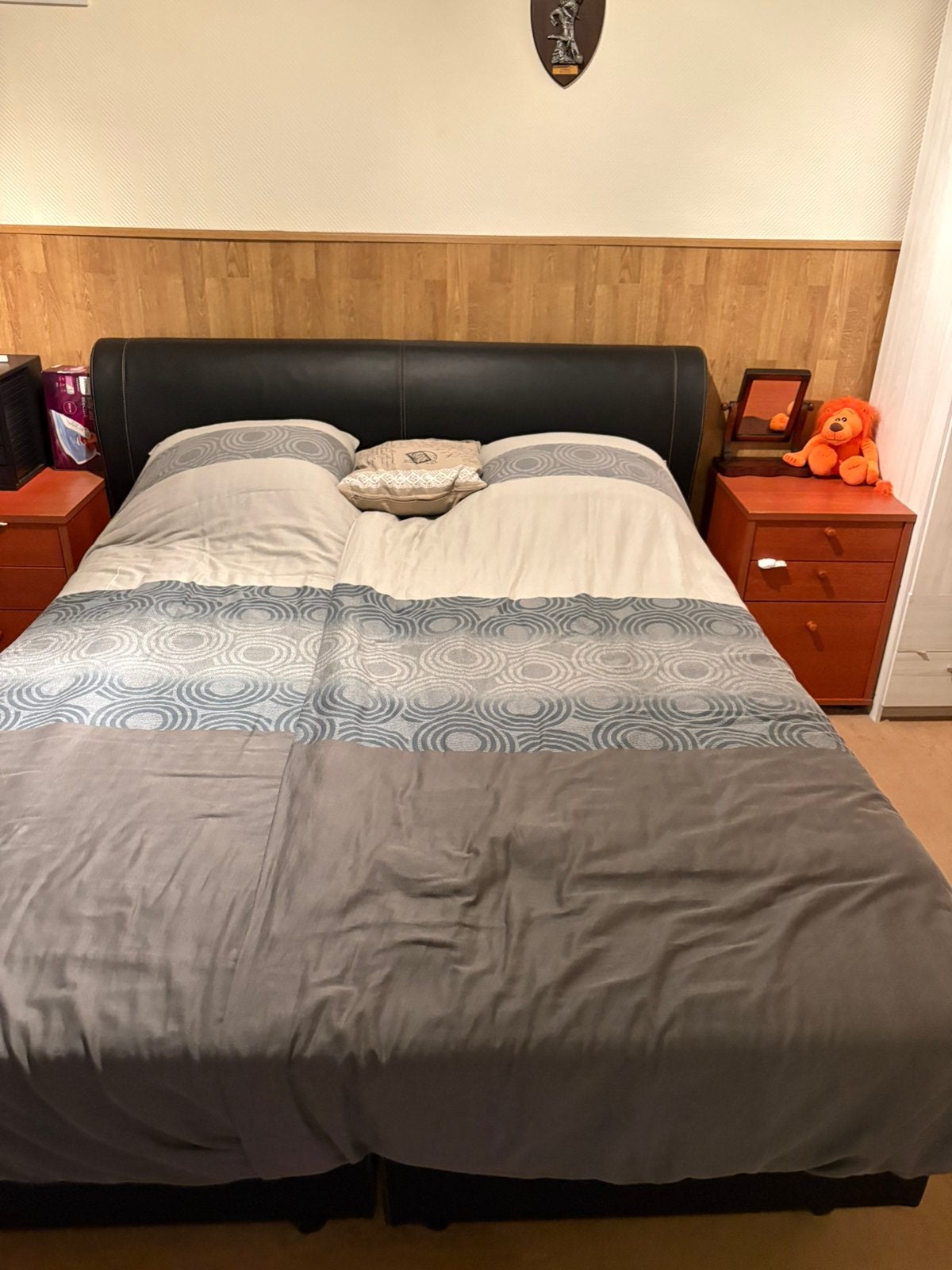 Boxspring 160cm goede conditie en compleet, Huis en Inrichting, Slaapkamer | Boxsprings, Ophalen, Zo goed als nieuw, Tweepersoons