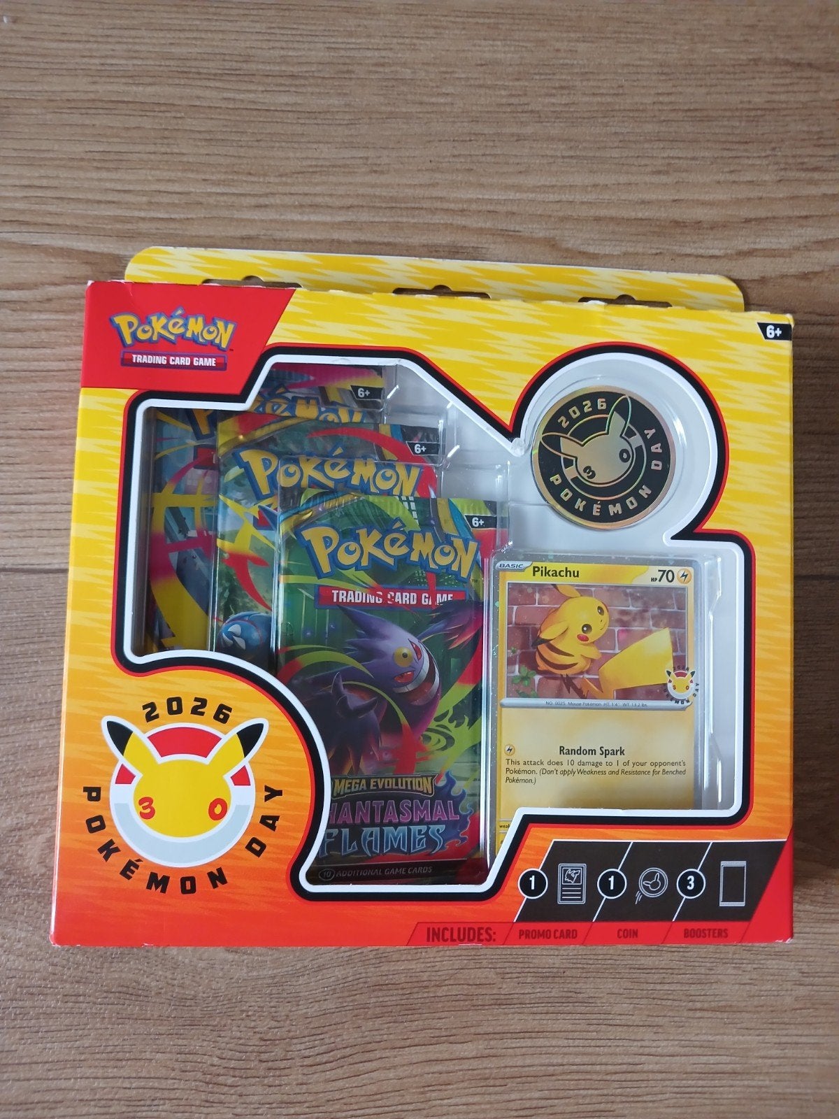 Pokémon Day 2026 Collection Box met Pikachu Promo, Hobby en Vrije tijd, Verzamelkaartspellen | Pokémon, Ophalen of Verzenden