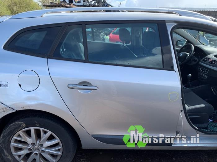 Portier 4Deurs rechts-achter van een Renault Megane, Gebruikt, -, -, Ophalen of Verzenden