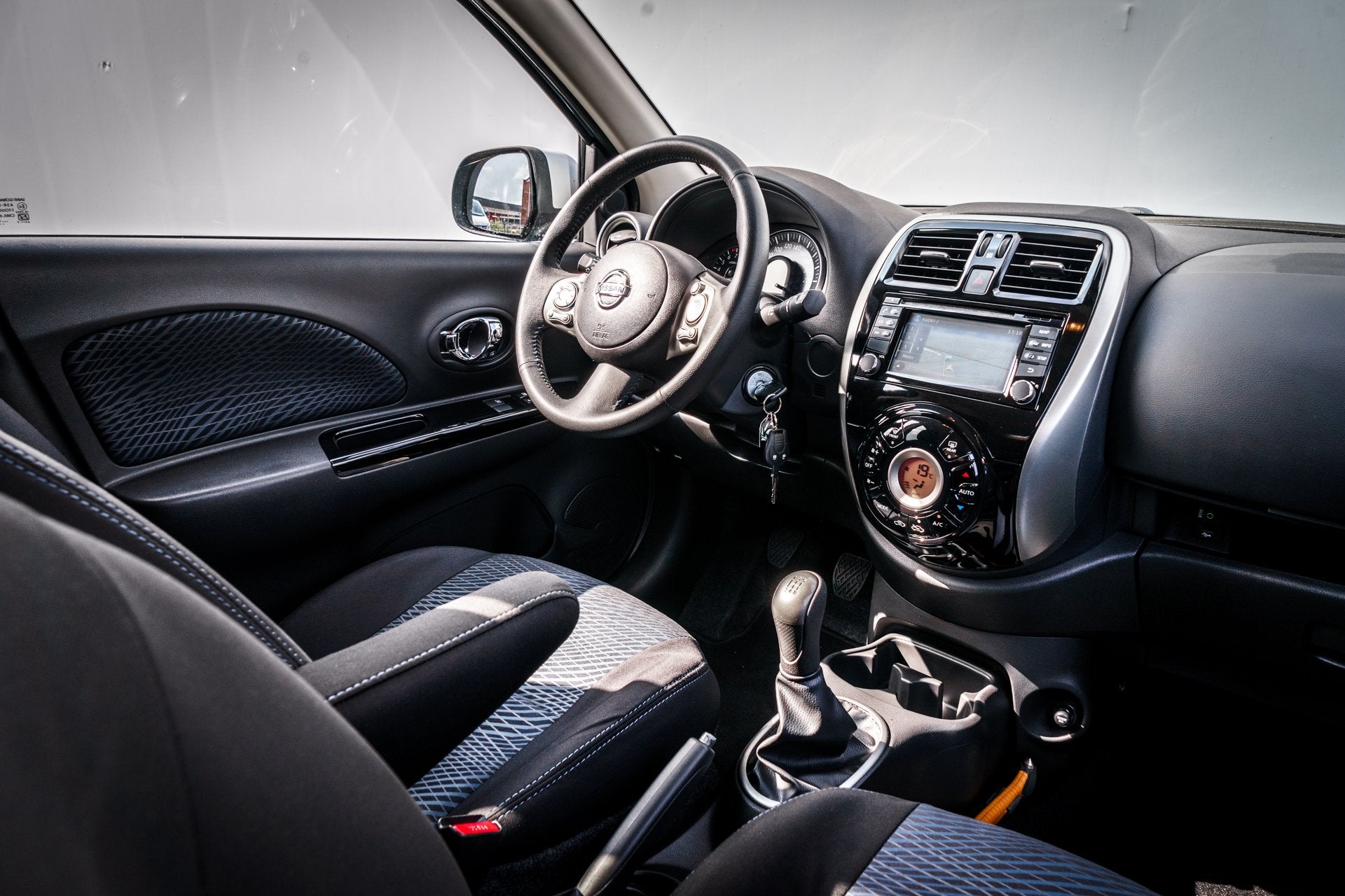 Nissan Micra 1.2 81 PK Connect Edition N-TEC | 15 DKM | Unie, Auto's, Stof, Parkeersensor, Met garantie (alle), 1198 cc