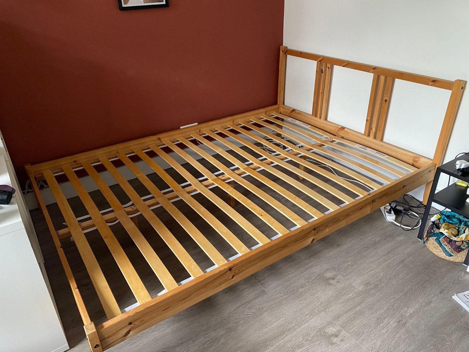 Tarva Ikea bed 1,40 x 2,00m met 2 Luröy lattenbodems, Ophalen, Scandinavisch, minimalistisch, Gebruikt, Bruin