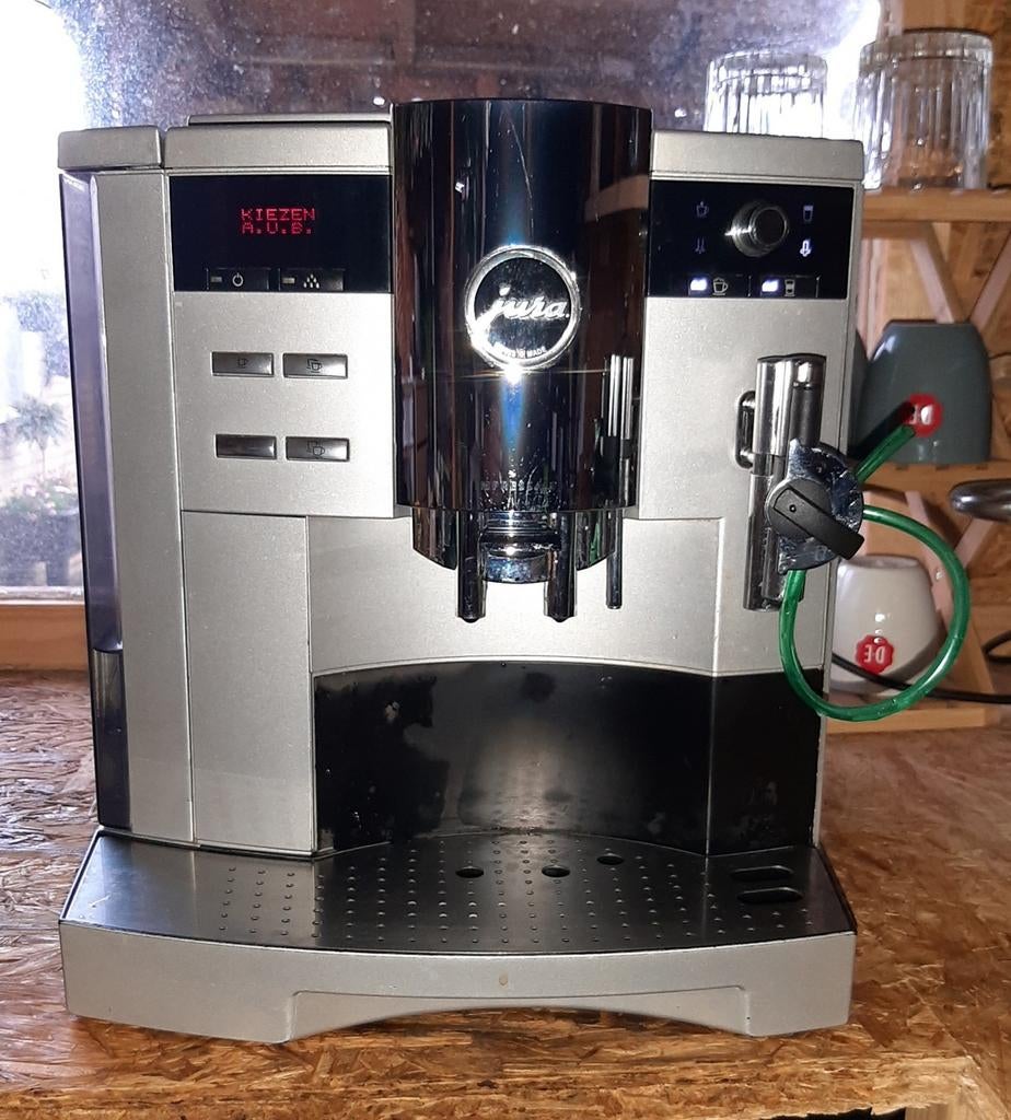 Koffiemachine jura impressa s9, Witgoed en Apparatuur, Koffiezetapparaten, Ophalen, Gebruikt, Koffiemachine, Koffiebonen