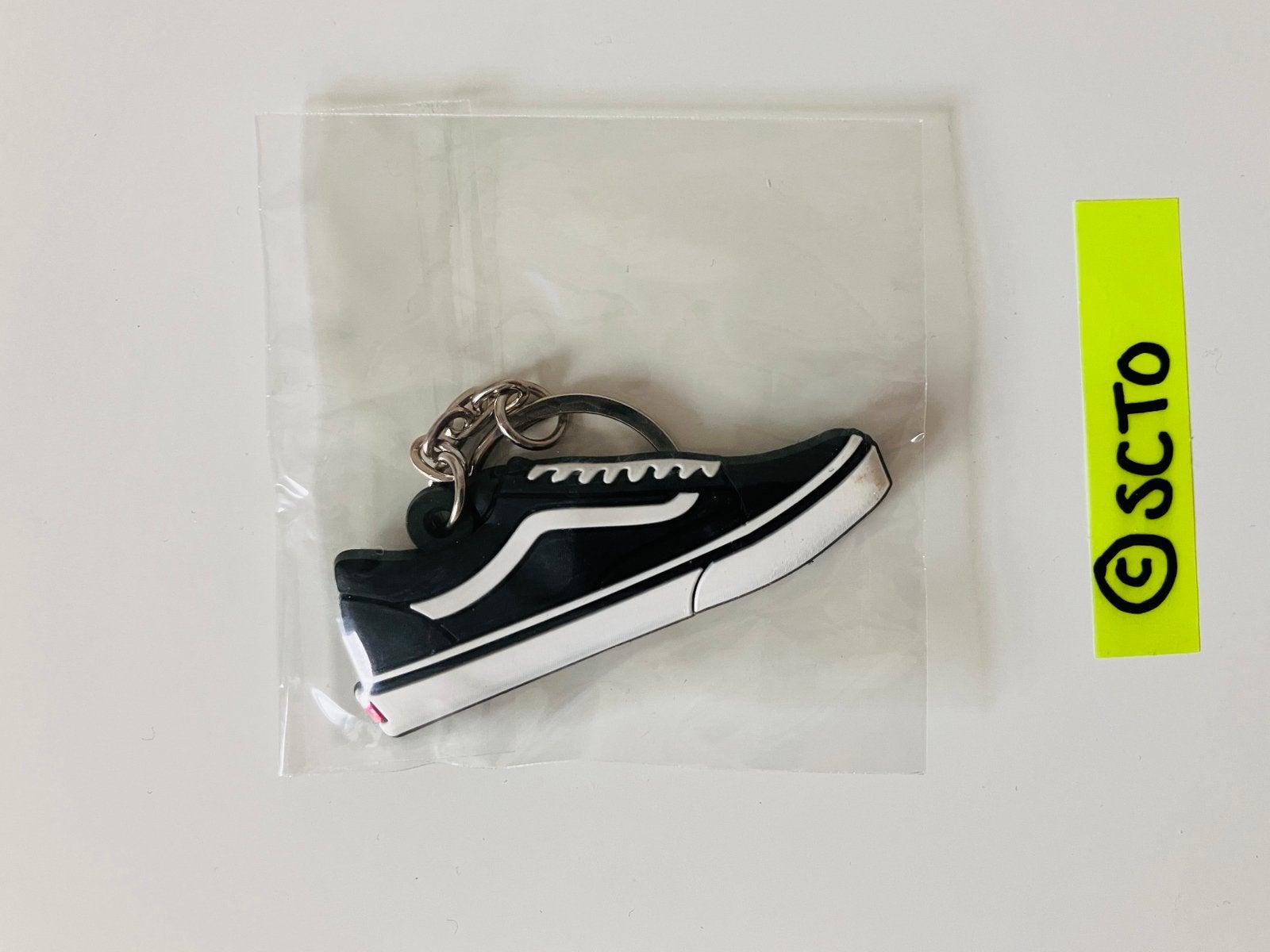 Vans zwart wit skate sneaker sleutelhanger keychain, Ophalen of Verzenden, Nieuw, Overige typen