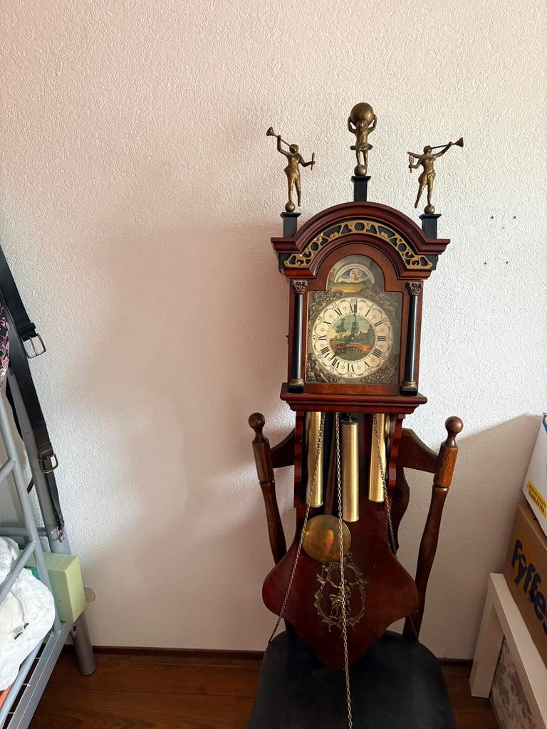Antieke Staande Klok met Maanfase en Decoratieve Beelden, Antiek en Kunst, Ophalen