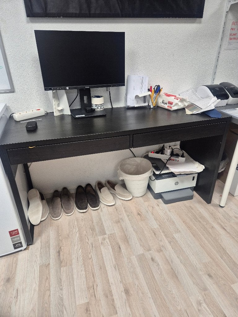 Bureautafel met lades, Ophalen, 50 cm, Zo goed als nieuw, 140 cm