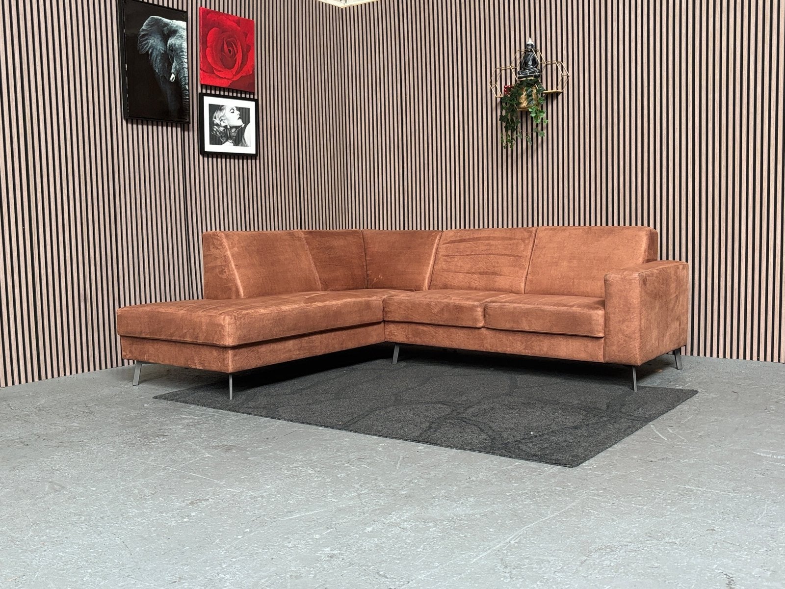 GRATIS LEVERING Hoekbank Cognac Microleder 250x220 GEREINIGD