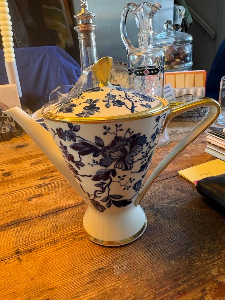 Alka Bavaria Donata Theepot met blauw bloemen, 13 cm hoog, Antiek en Kunst, Ophalen of Verzenden