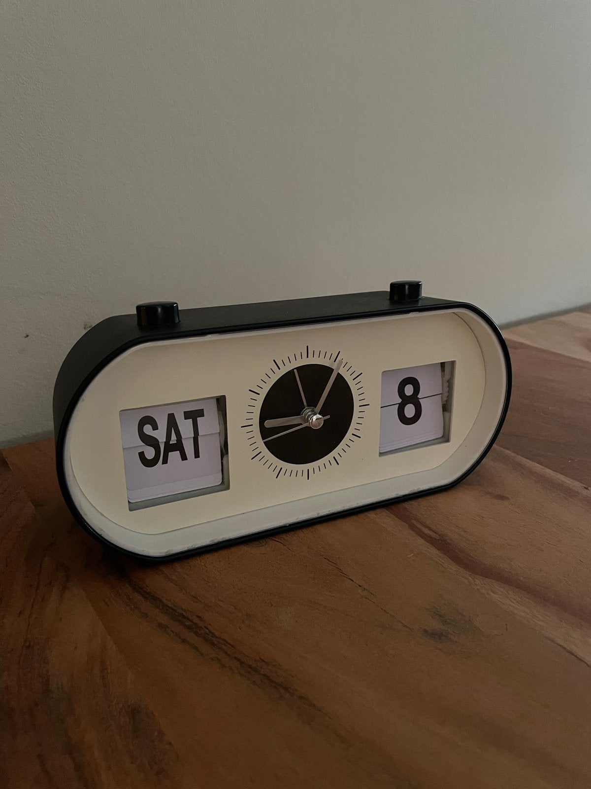 Retro Flip Klok met Datum en Tijd - Zwart/Wit, Ophalen of Verzenden, Zo goed als nieuw, Retro, Zwart
