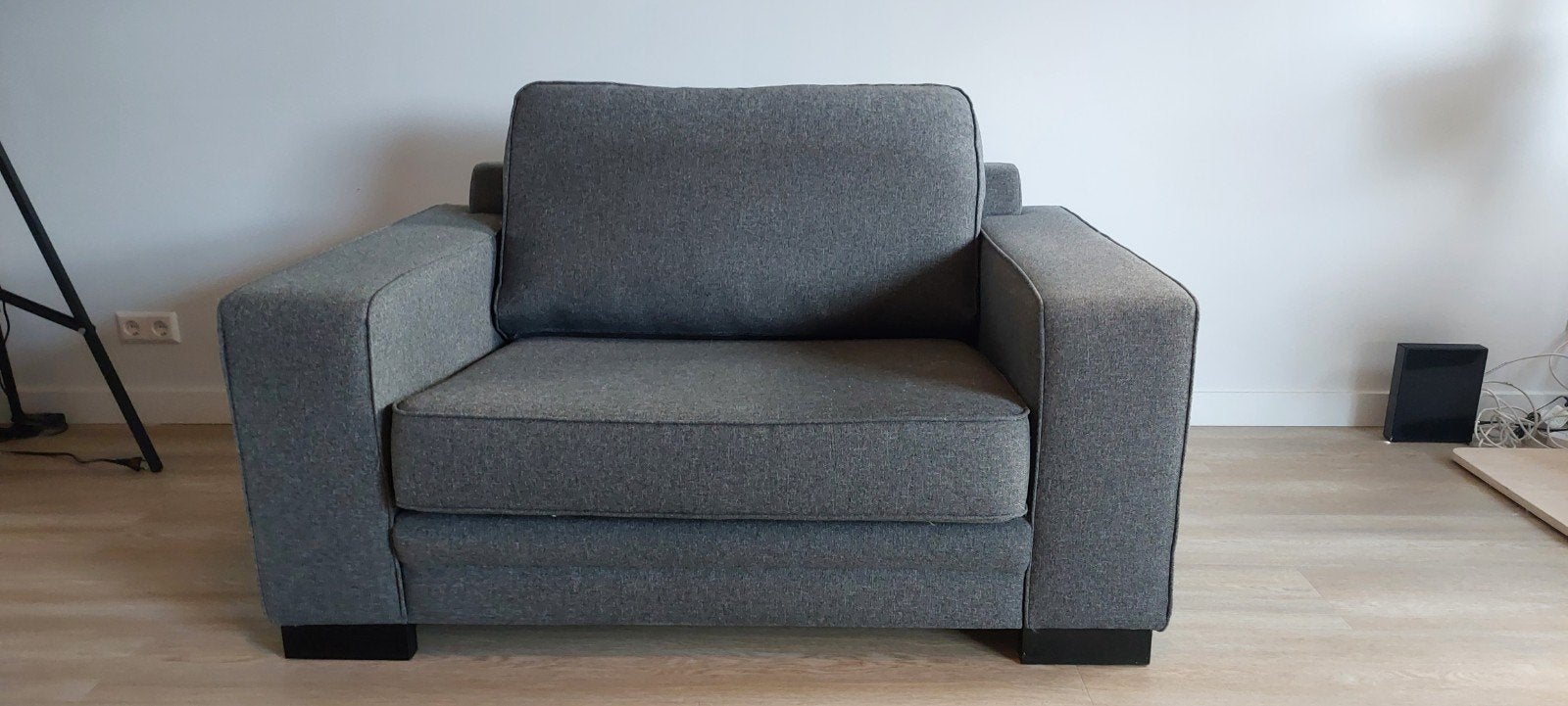 Comfortabele 1,5-zits loveseat - Grijs, Ophalen, Gebruikt, Overige maten, 75 tot 100 cm