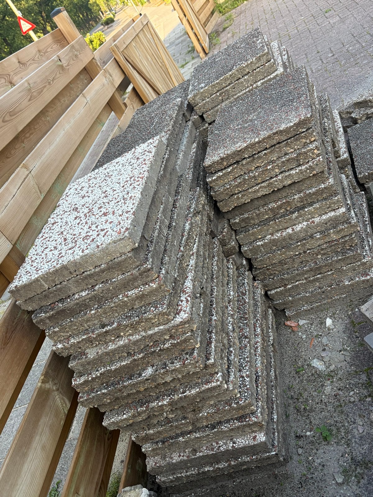 Gebruikte Grindtegels - Diverse Maten Beschikbaar, Tuin en Terras, Tegels en Klinkers, Ophalen, Gebruikt, 10 m² of meer, Grind