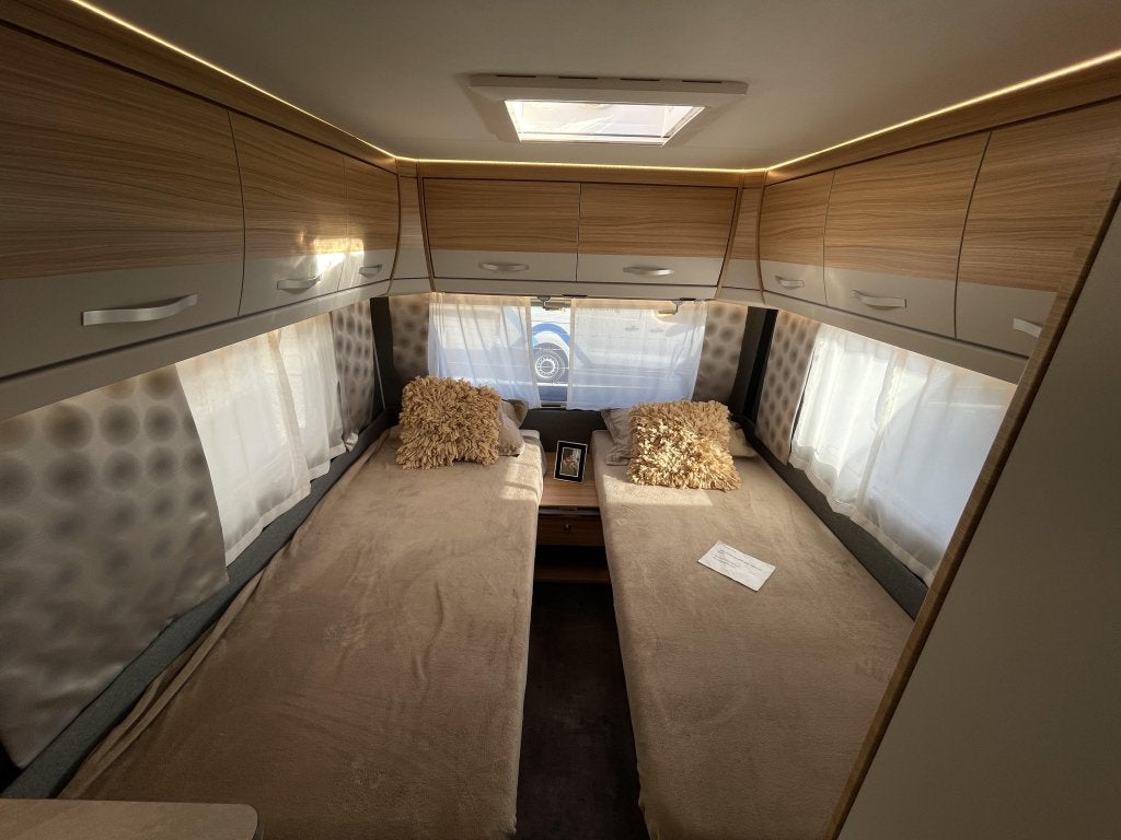 Dethleffs Camper Avantgarde 510 LE ENKELE BEDDEN MOVER 2025, Caravans en Kamperen, Tot en met 2, Bedrijf, Treinzit, 1250 - 1500 kg