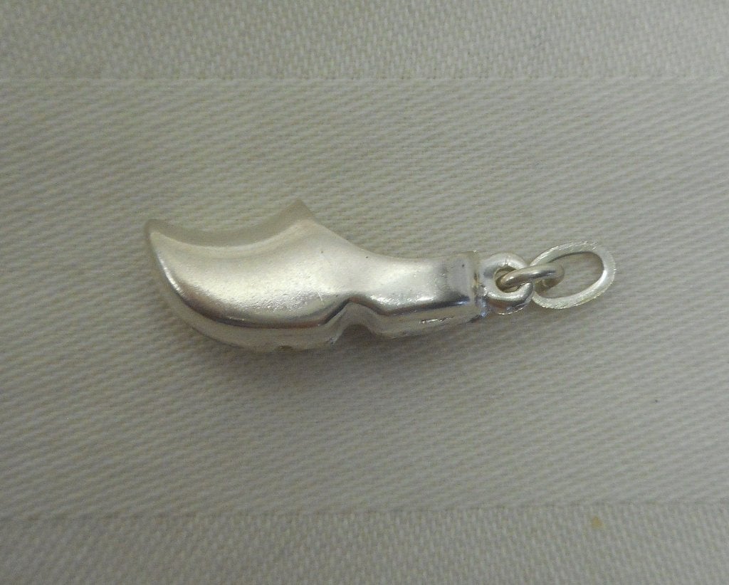 Zilveren vintage bedel/hanger klomp nr.618, Overige merken, Verzenden, Zo goed als nieuw, 1 bedel