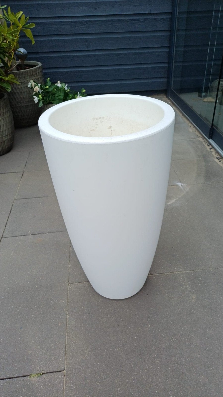 Witte Elho bloempot, 62 cm hoog, voor binnen en buiten, 25 tot 40 cm, Kunststof, Rond, Ophalen of Verzenden