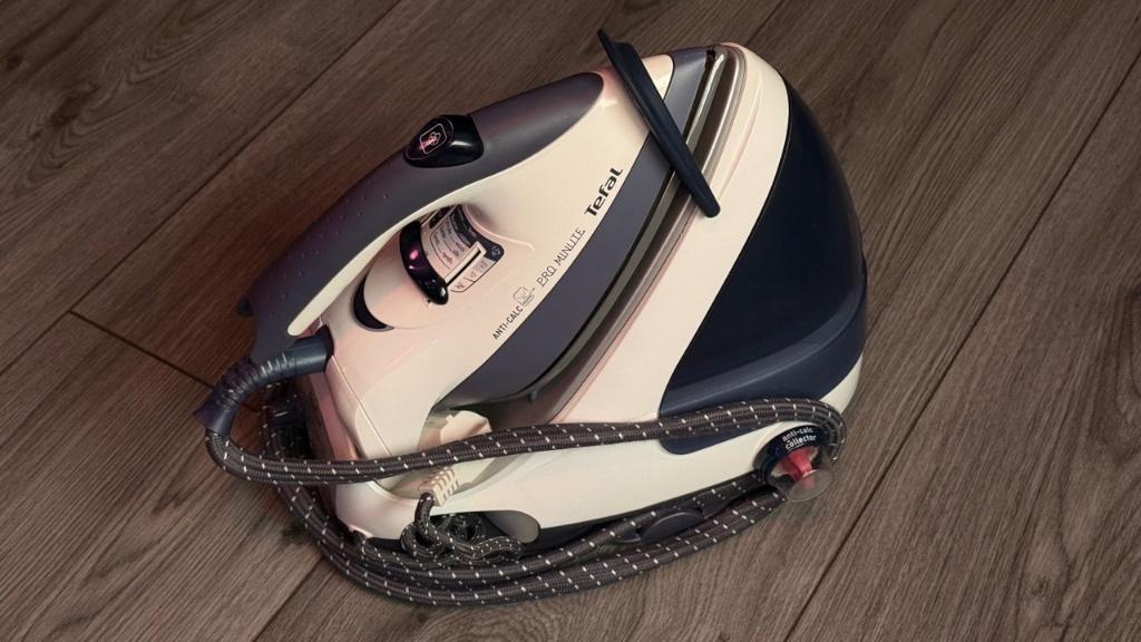 Tefal Stoomgenerator GV8600 - Zeer Goede Staat!, Witgoed en Apparatuur, Ophalen of Verzenden, Gebruikt, Strijkijzer met snoer