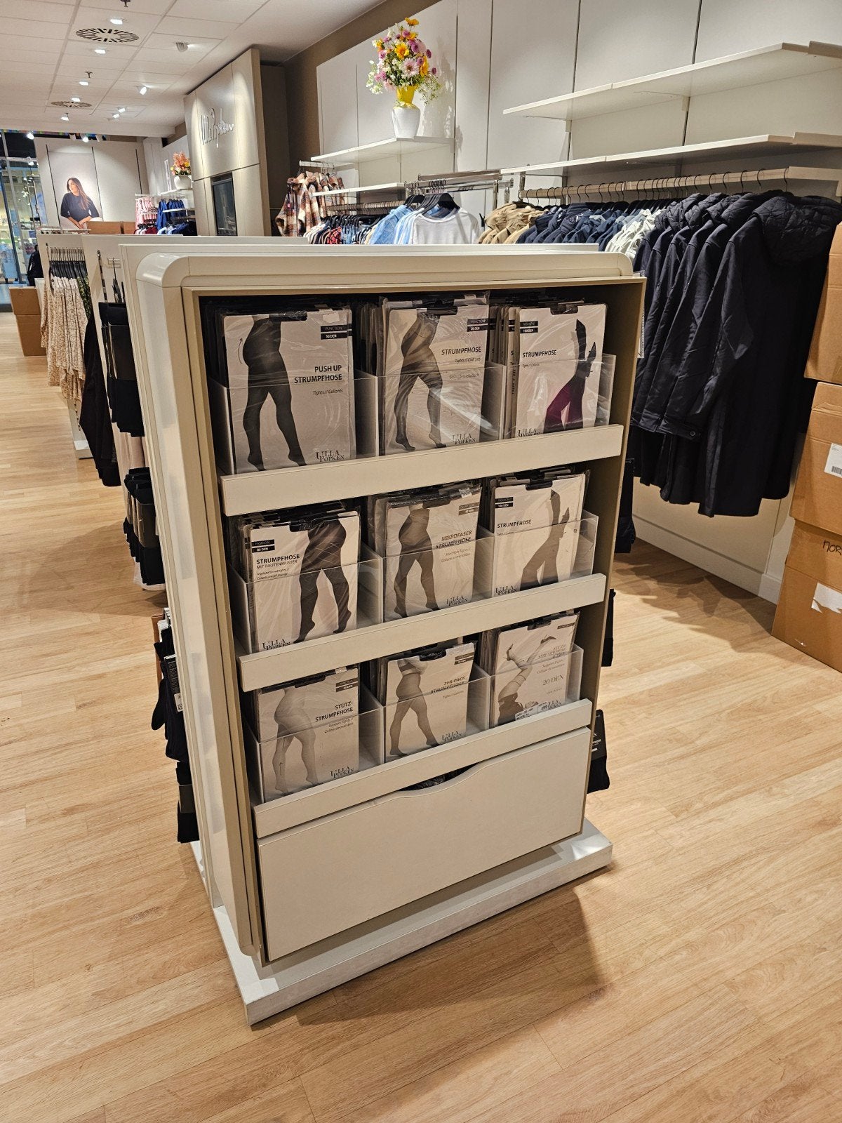 Kledingrekken en accessoireskasten voor winkel, Kleding | Dames, Kledingrekken, Ophalen of Verzenden, Gebruikt