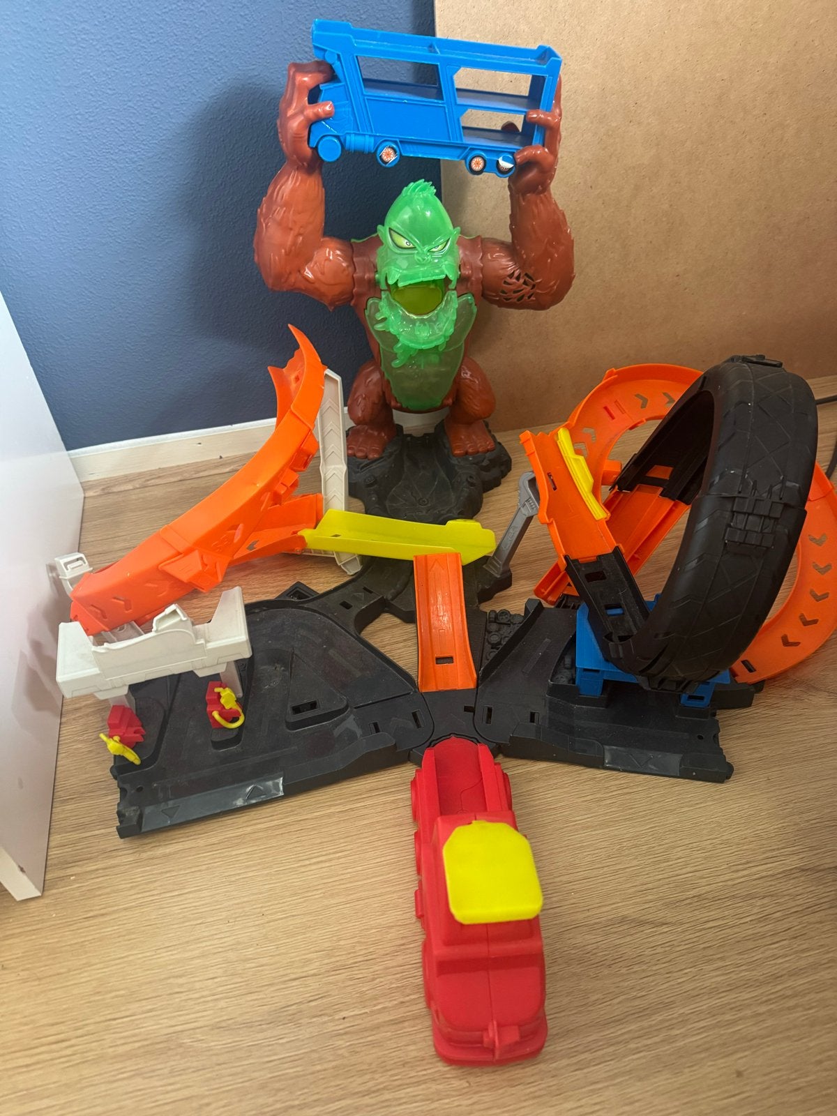 Hot Wheels Gorilla Attack Baan met auto, Ophalen, Gebruikt, Jongen of Meisje