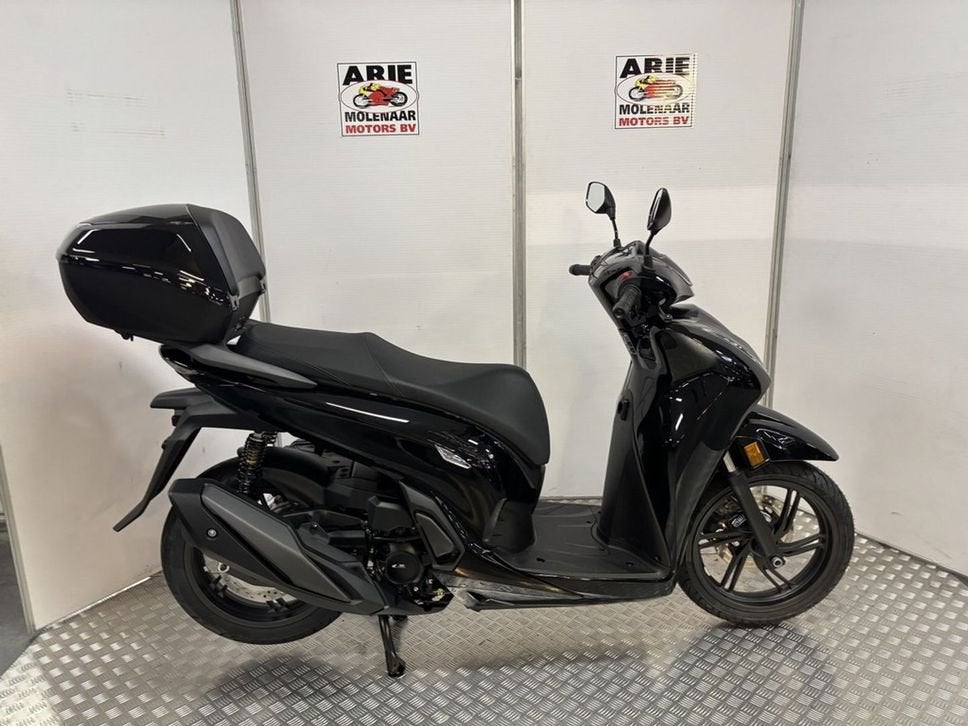 Honda SH350i Smart Top Box (bj 2026), Motoren, 329 cc, Scooter, HONDA, Bedrijf