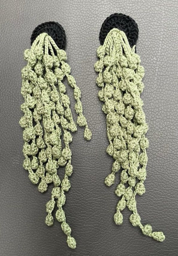 2 gehaakte erwtenplantjes, kleur potjes naar wens, Verzenden, Nieuw